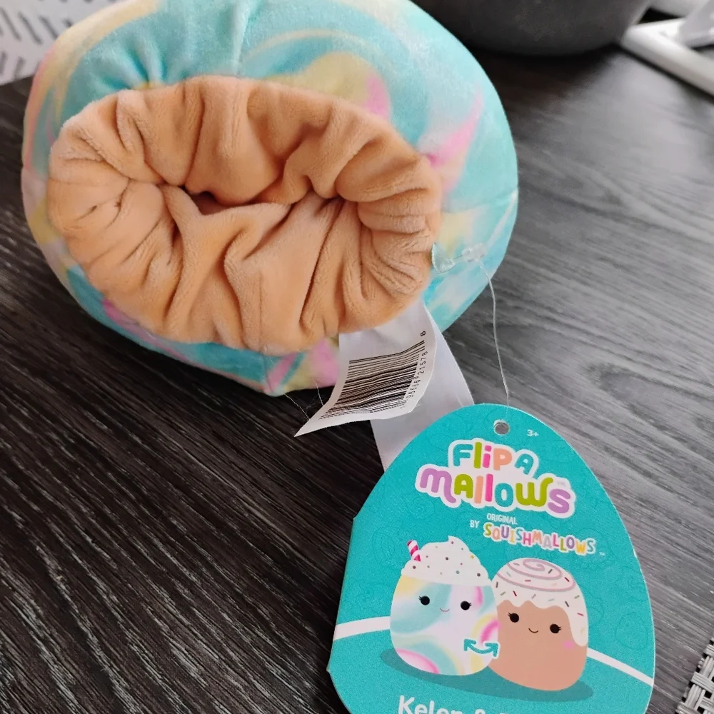 Squishmallows Flip-A-Mallow Plush Kelen Milkshake & Rease Cinnamon Roll - Picture 8 of 8